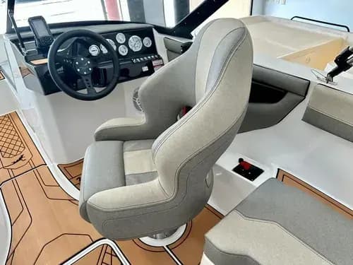 Piccini 190 + Mercury 150 Blanco - Motor Haus